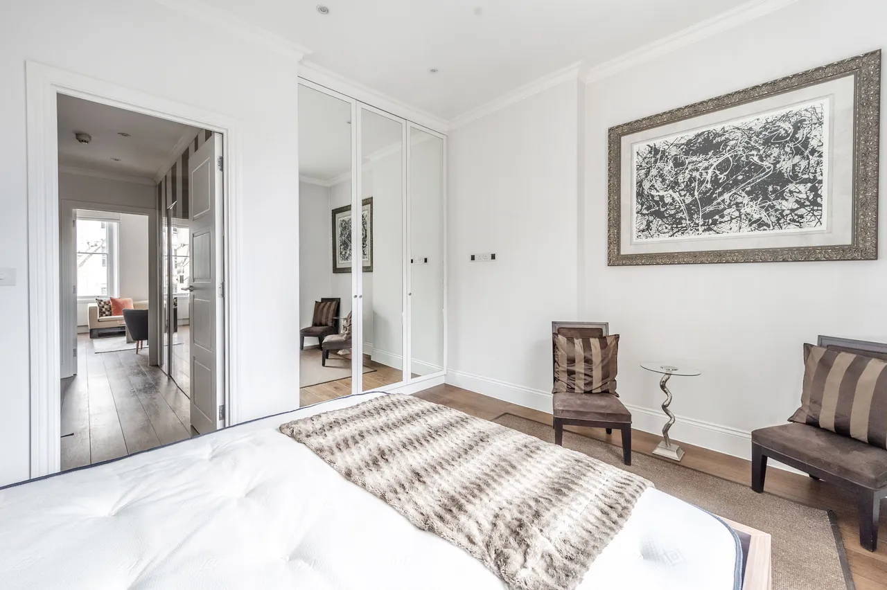 70d Queens Gate, London, photo 9