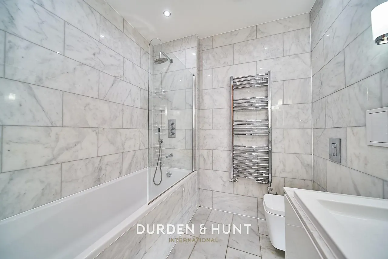 Eden Avenue, Chigwell, IG7, photo 23