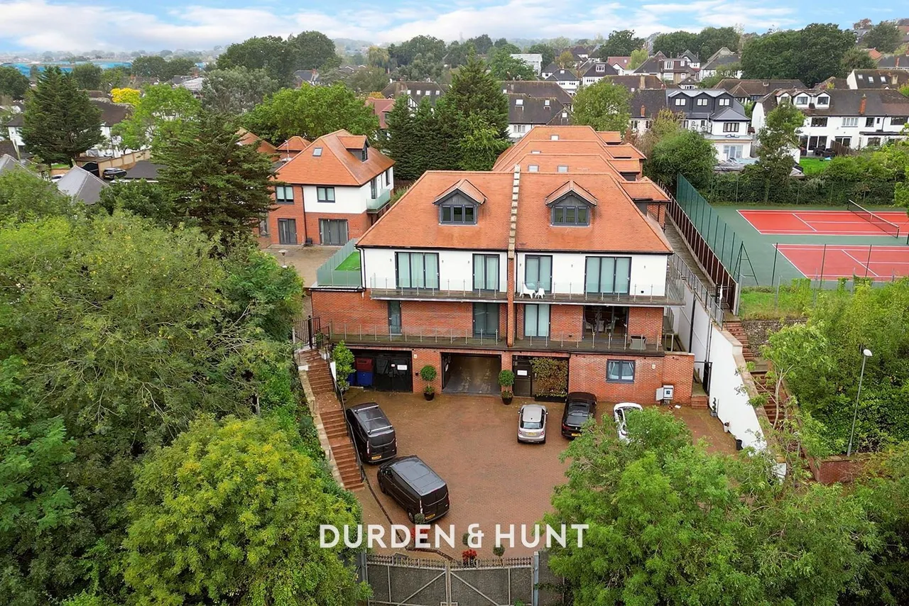 Eden Avenue, Chigwell, IG7, photo 32