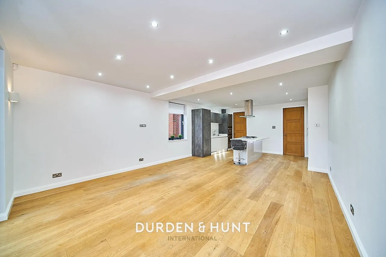 Eden Avenue, Chigwell, IG7, photo 10
