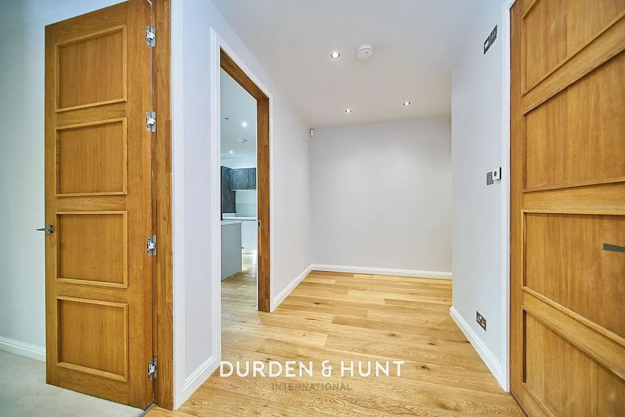 Eden Avenue, Chigwell, IG7, photo 19