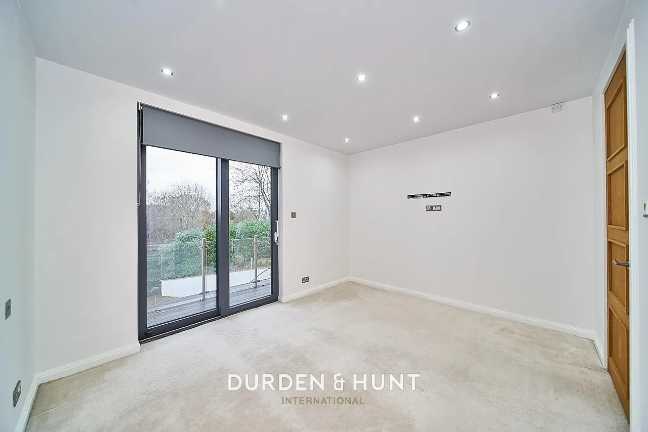 Eden Avenue, Chigwell, IG7, photo 20