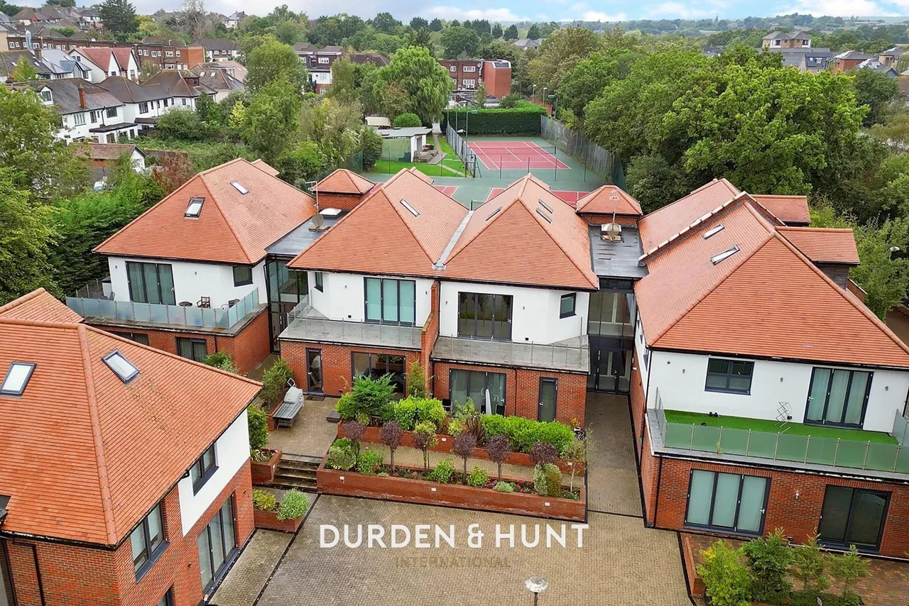 Eden Avenue, Chigwell, IG7, photo 34