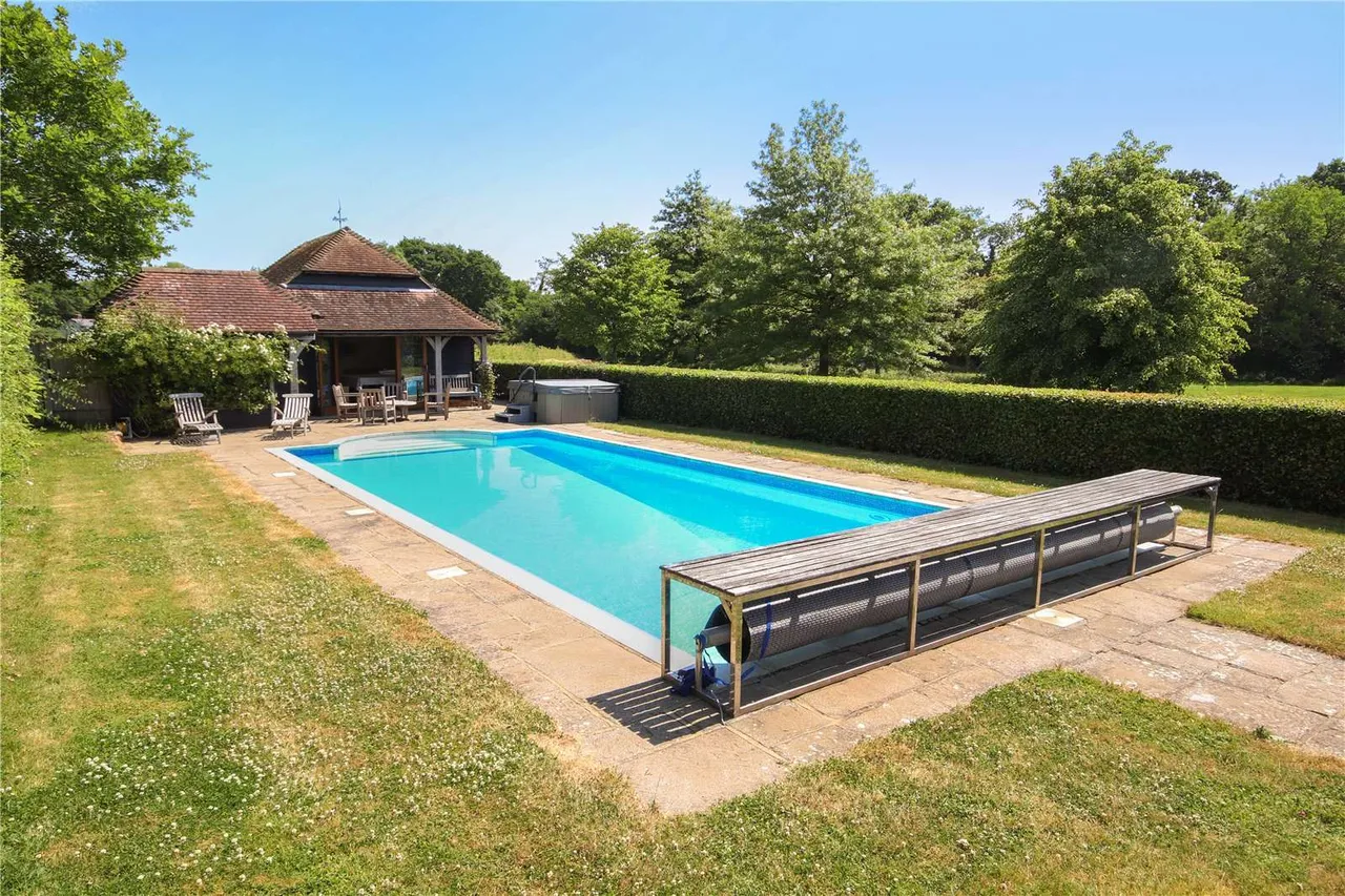 Southernden Road, Egerton, Ashford, Kent, TN27 9BT, photo 12