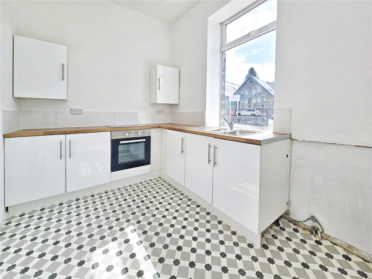 Bacup Road, Rawtenstall, BB4, photo 6