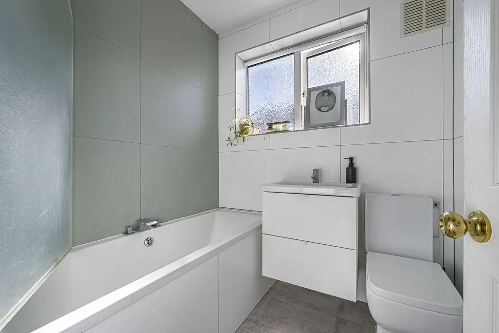 Colyer Close, London, SE9, photo 7