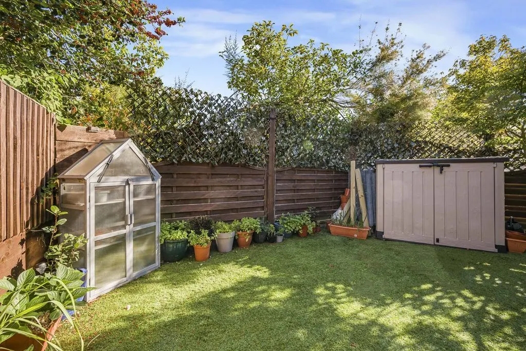 Colyer Close, London, SE9, photo 10