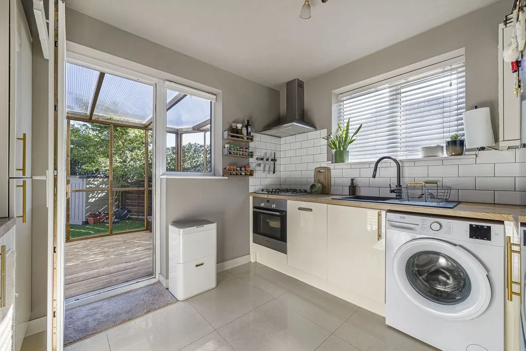 Colyer Close, London, SE9, photo 17