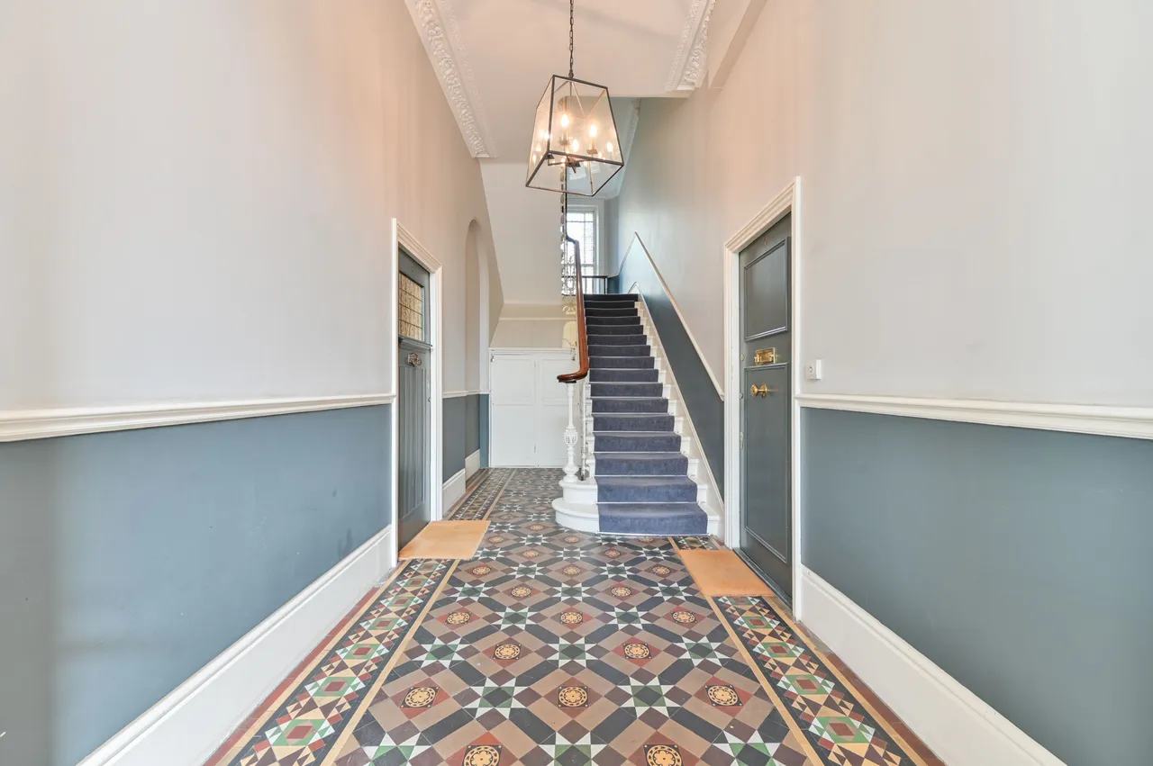 Flat 4, 69 Holland Park, London, photo 5
