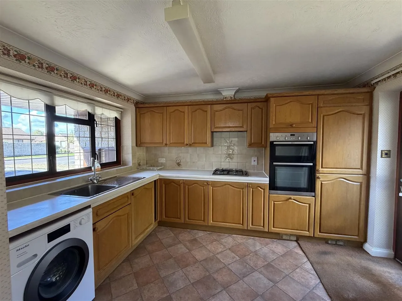 Foxglove Close, Wyke, SP8, photo 5