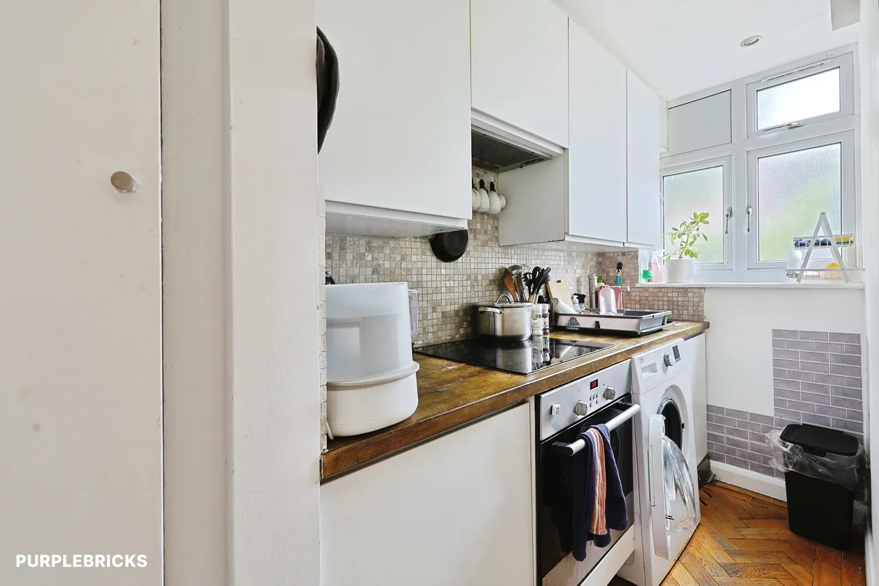 Upper Richmond Road, London, SW15, photo 7