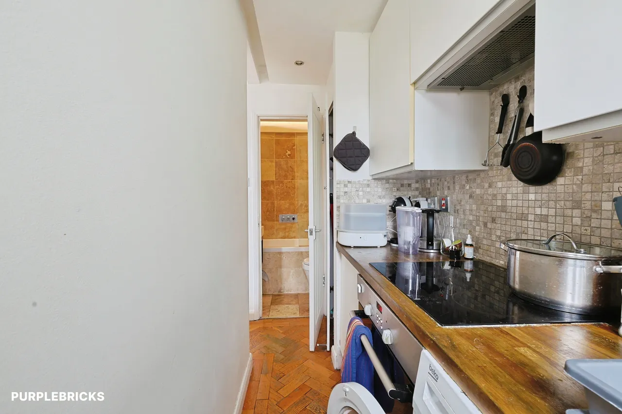 Upper Richmond Road, London, SW15, photo 8