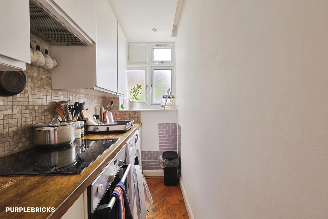 Upper Richmond Road, London, SW15, photo 9