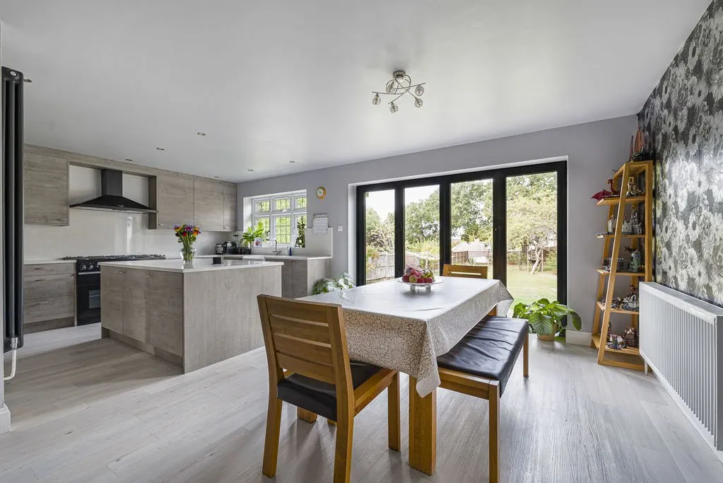 Longlands Park Crescent, Sidcup, DA15, photo 5