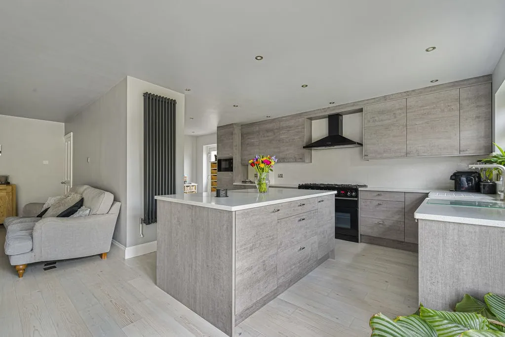 Longlands Park Crescent, Sidcup, DA15, photo 4
