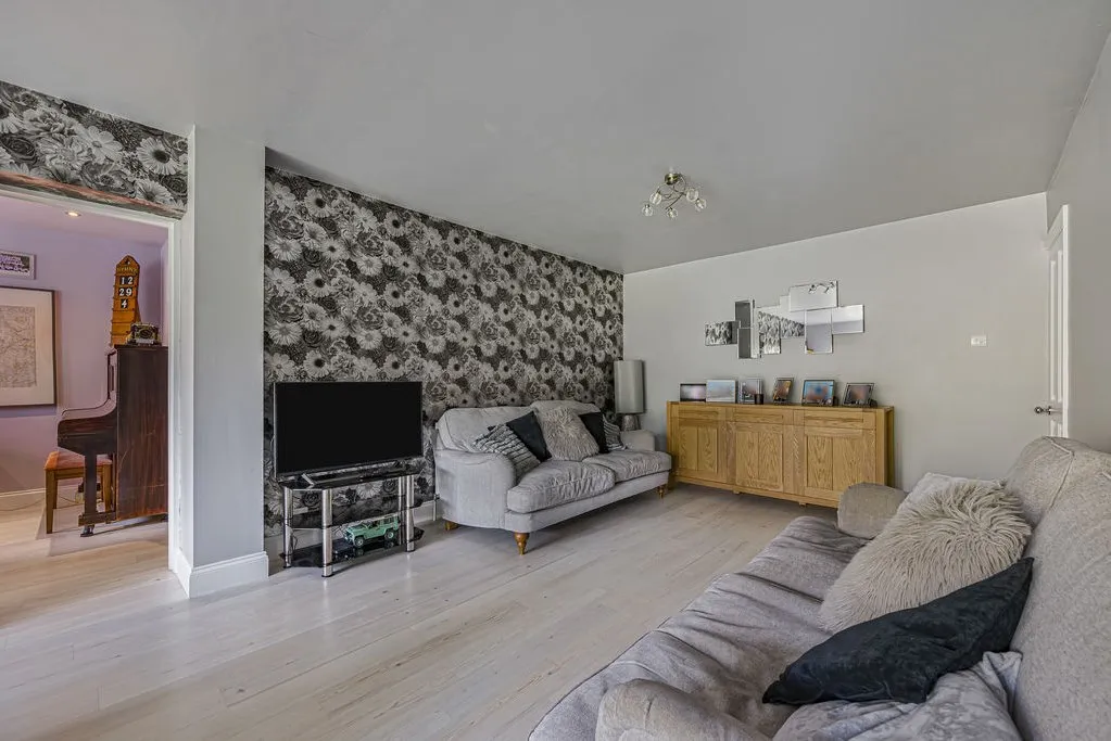 Longlands Park Crescent, Sidcup, DA15, photo 16