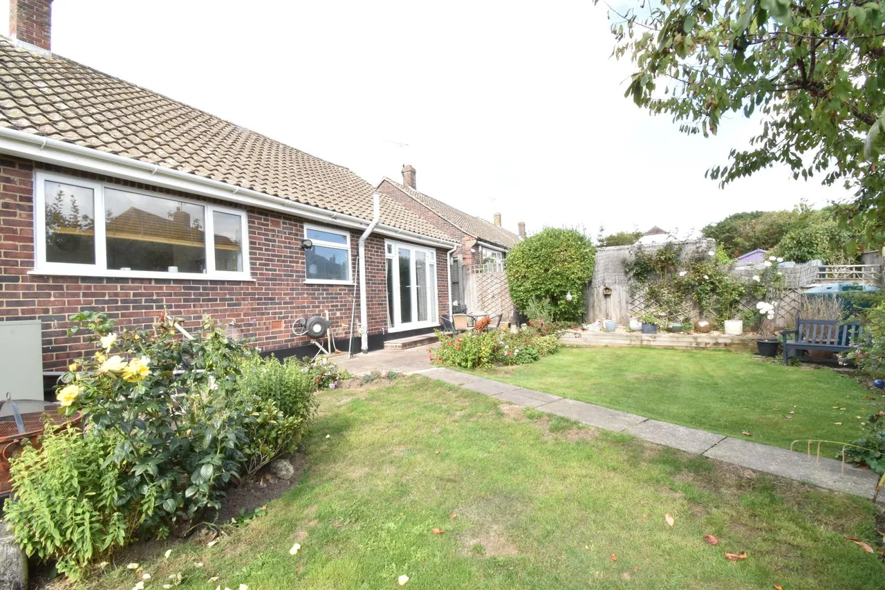 Headcorn Road, Grafty Green, photo 12