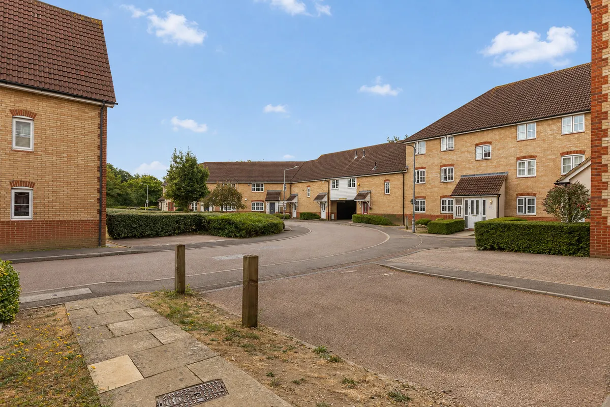 Stoney Bridge Drive, Waltham Abbey, EN9, photo 13