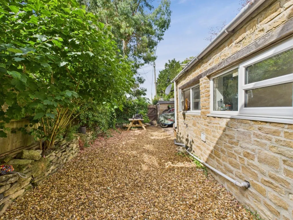 Gloucester Road, Cirencester, photo 9
