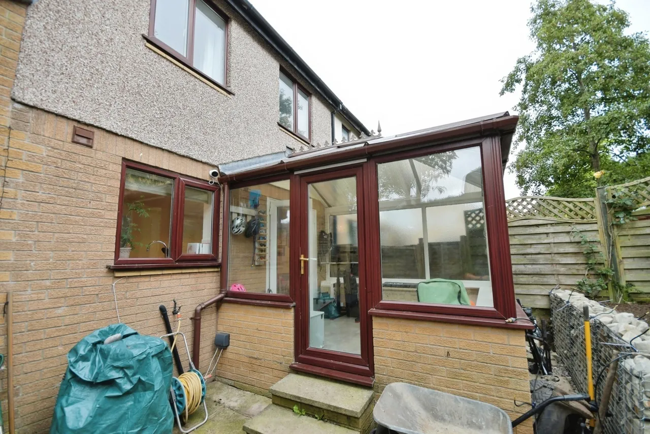 Burdekin Close, Chapel-en-le-Frith, SK23, photo 14
