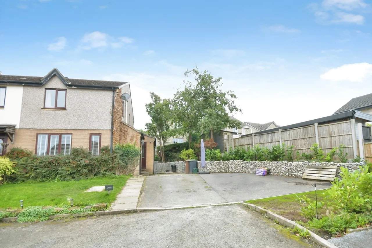 Burdekin Close, Chapel-en-le-Frith, SK23, photo 15