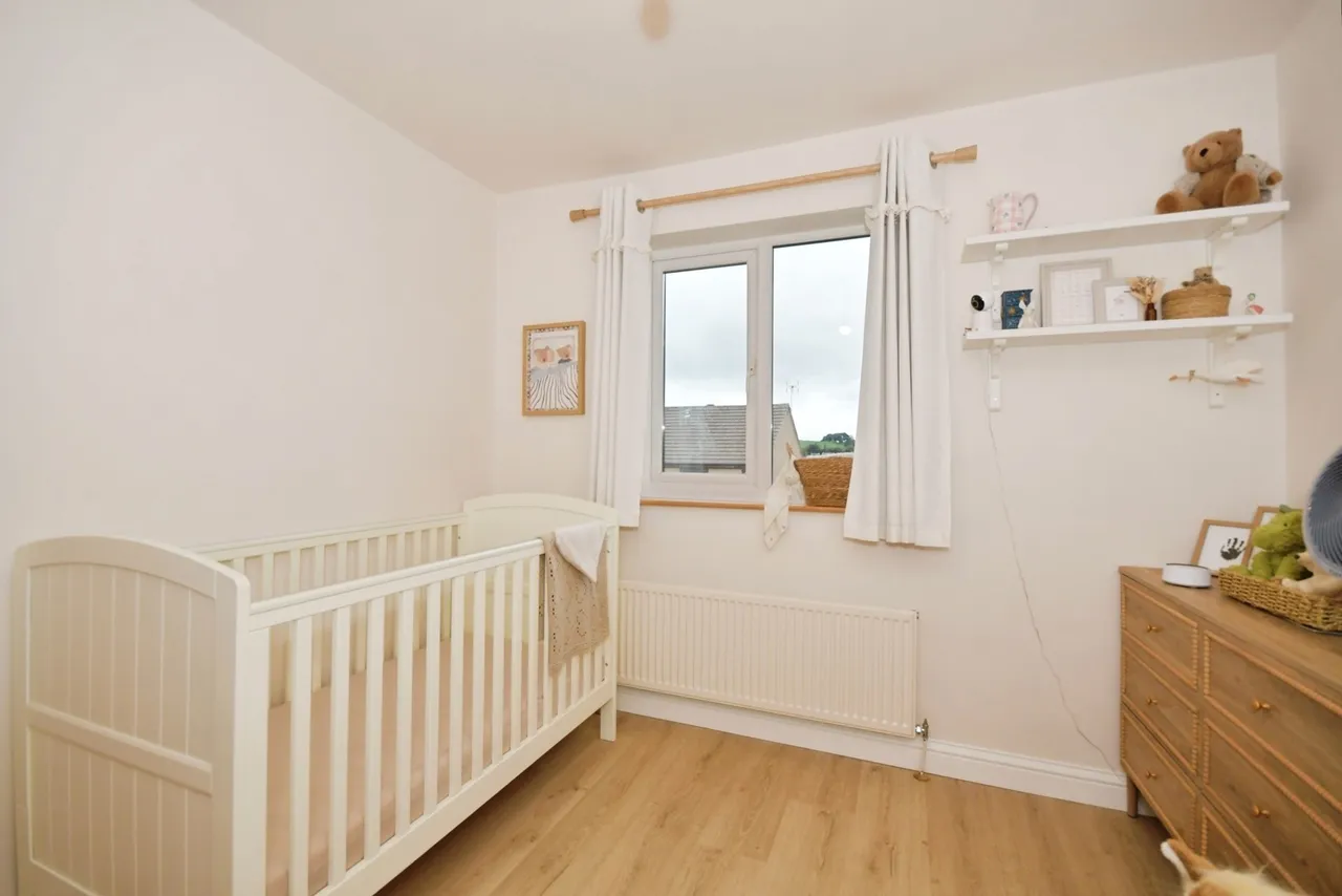 Burdekin Close, Chapel-en-le-Frith, SK23, photo 24