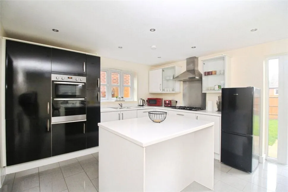 St. Louis Close, Hinckley, Leicestershire, LE10, photo 3