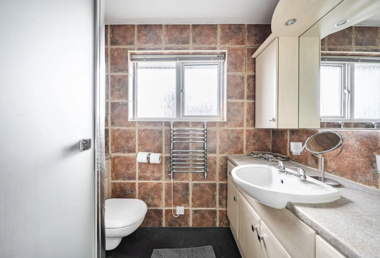 Boundary Close, Somerset, Midsomer Norton, BA3 4XB, photo 19