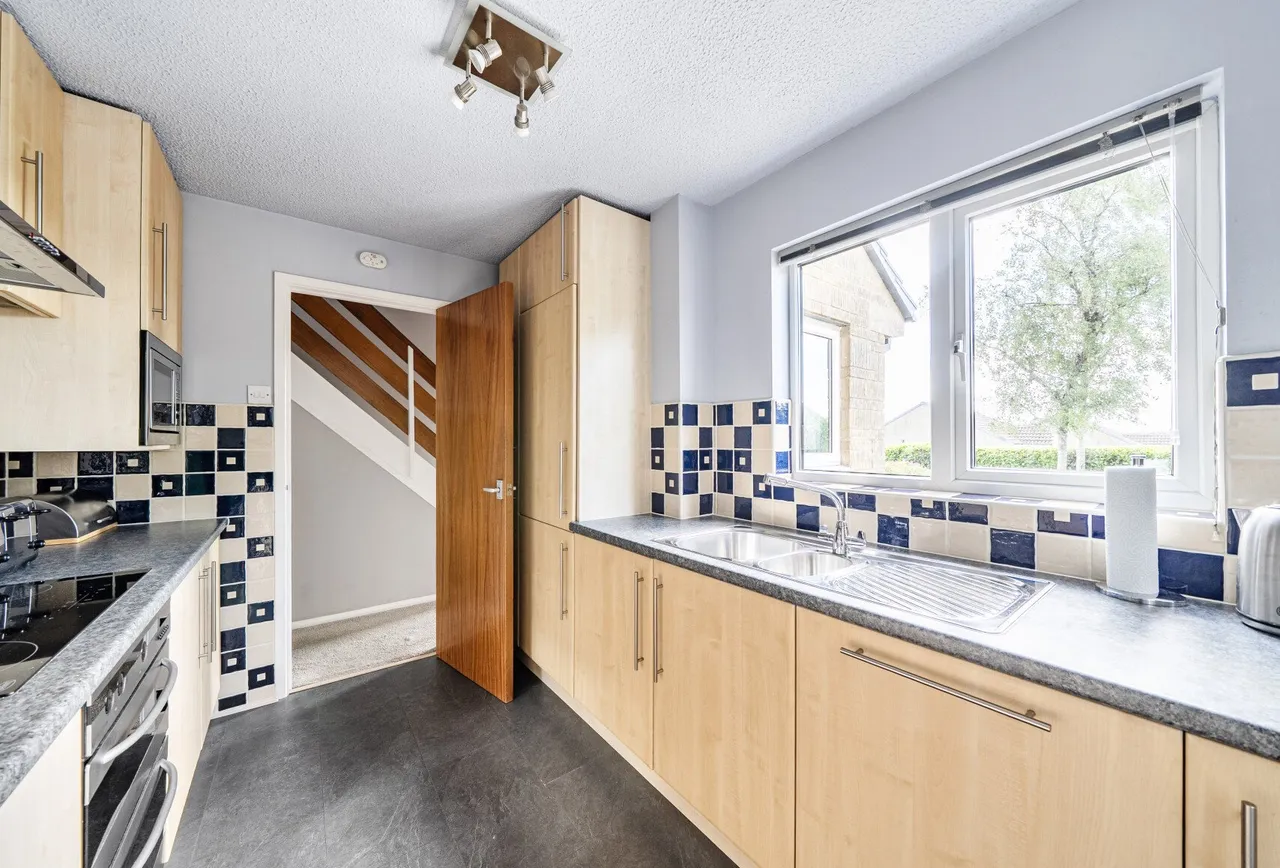 Boundary Close, Somerset, Midsomer Norton, BA3 4XB, photo 17