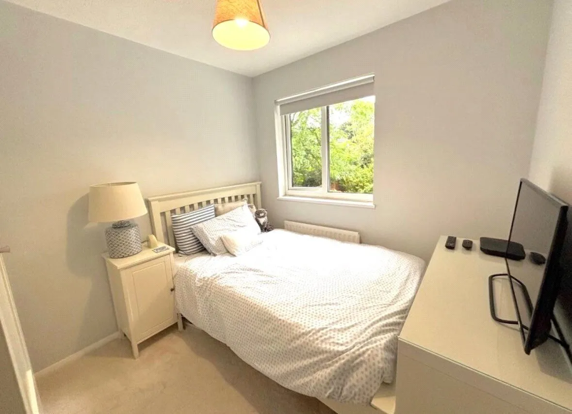Boundary Close, Somerset, Midsomer Norton, BA3 4XB, photo 12