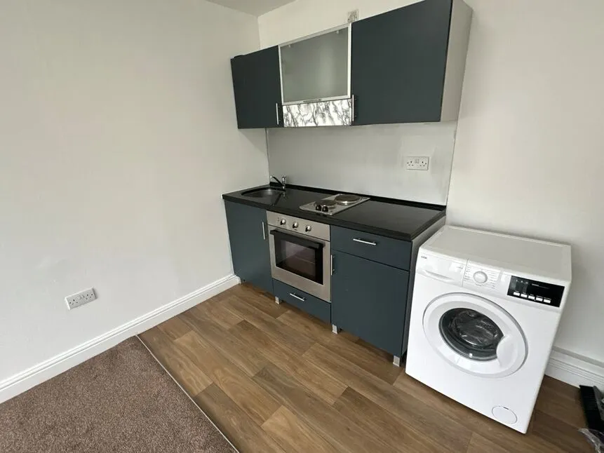 Cumberland Close, HX2, photo 3