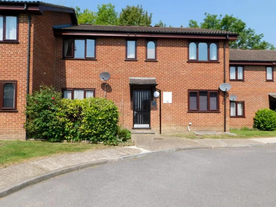 1 bed flat for sale, Junction Close, Burgess Hill, RH15