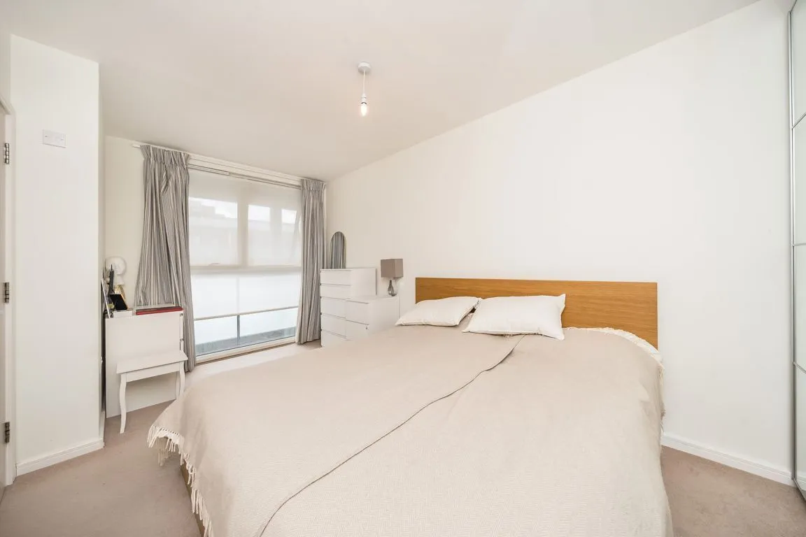 Stanley Road, W3, photo 4