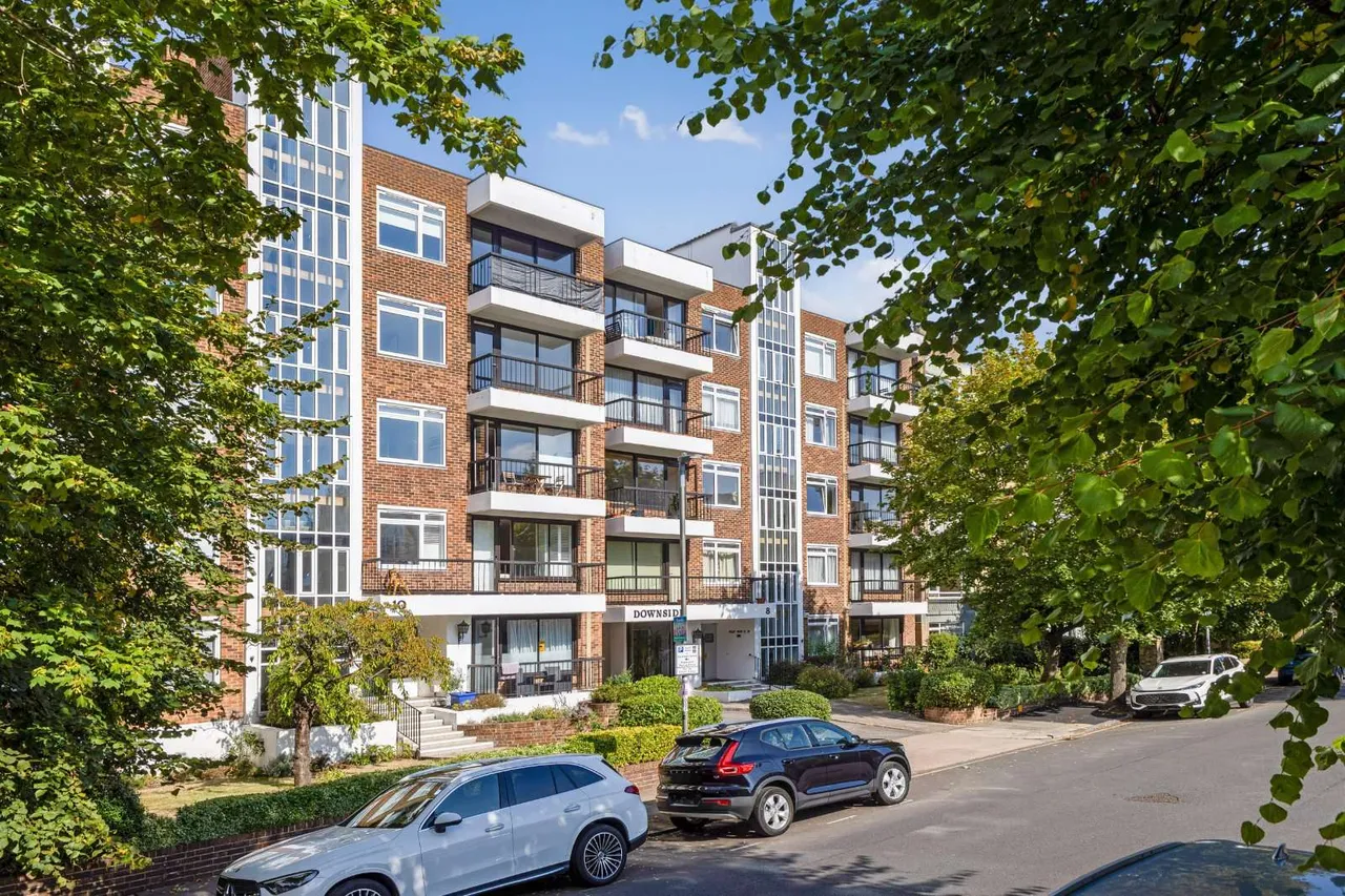 3 bed flat for sale, St. John's Avenue, Putney, SW15