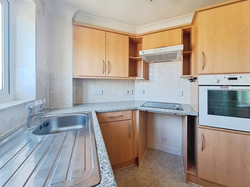 The Grove, Westgate-on-Sea, Kent, CT8, photo 3