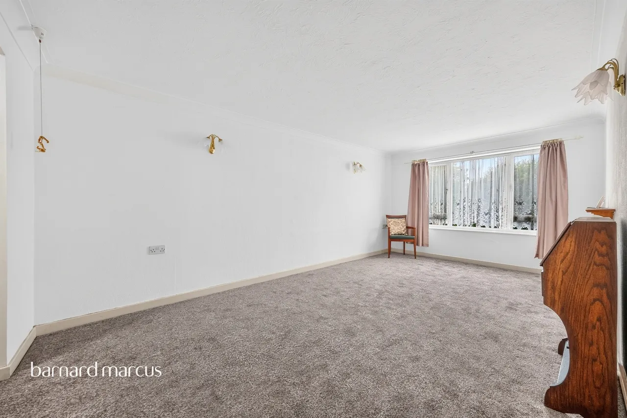 Brighton Road, South Croydon, photo 2