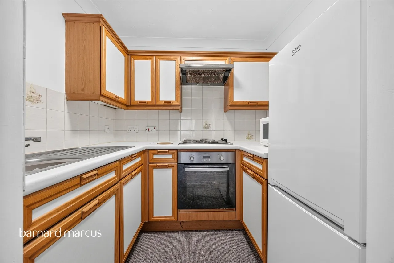 Brighton Road, South Croydon, photo 8