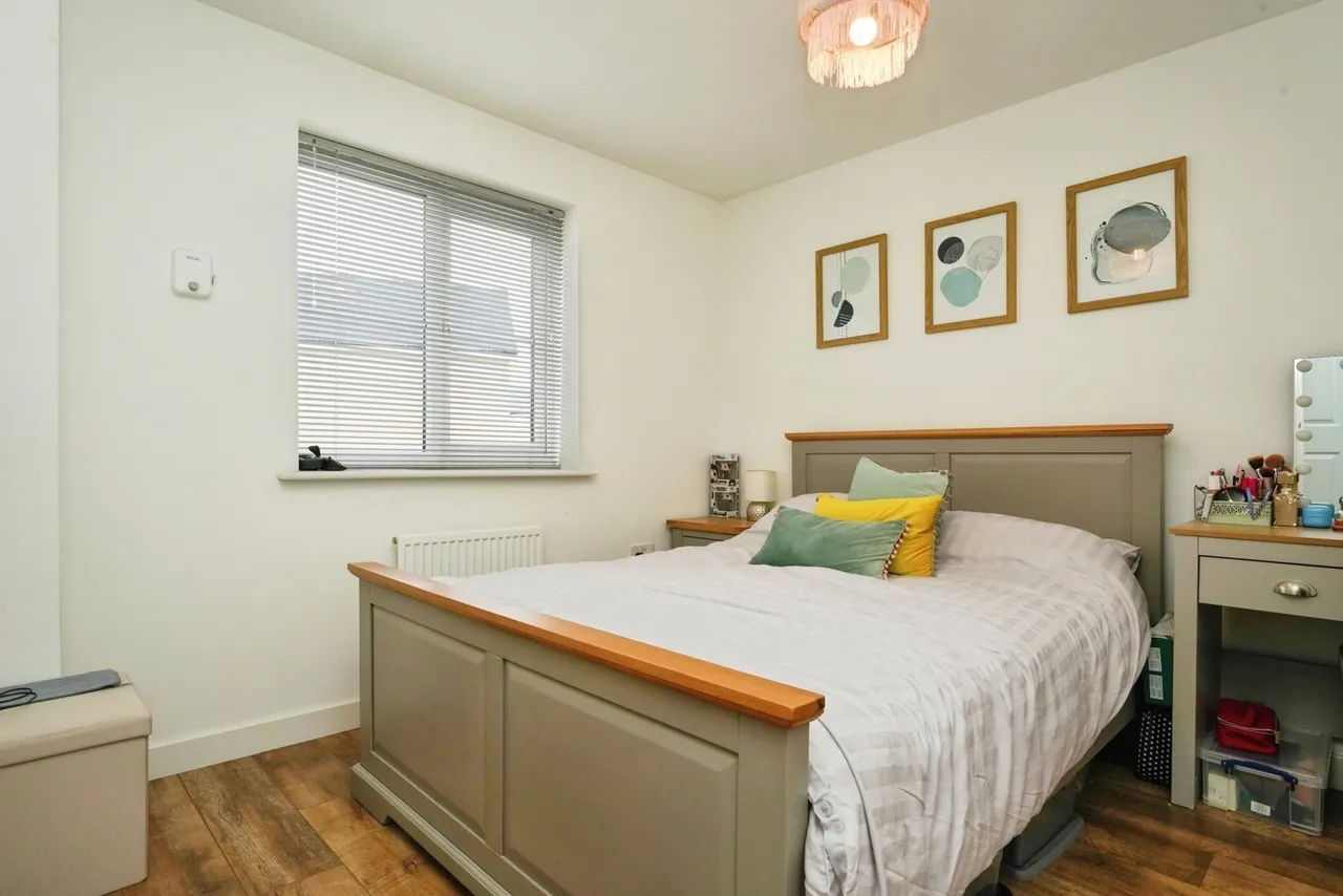 Walker Road, Brockworth, Gloucester, Gloucestershire, GL3, photo 8