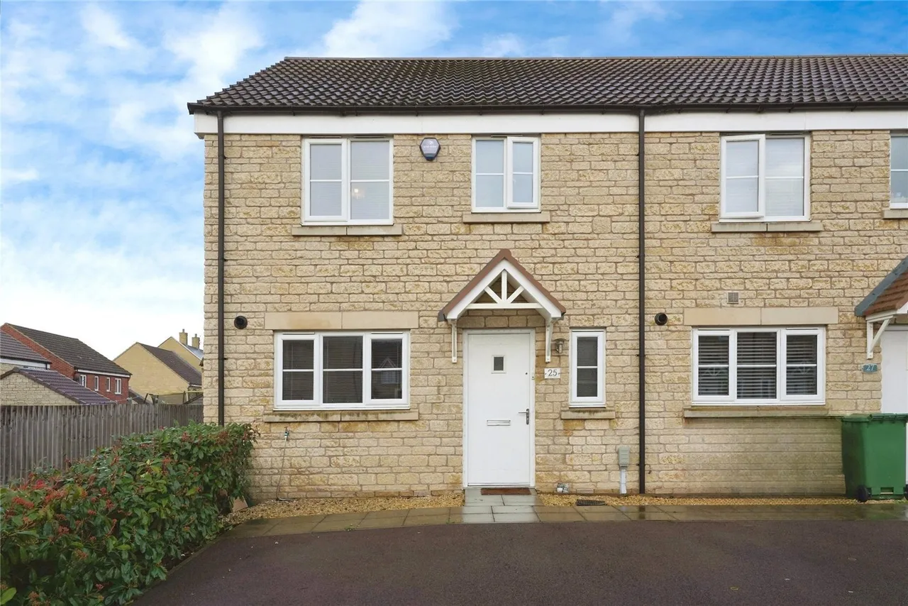 3 bed house for sale — Walker Road, Brockworth, Gloucester, Gloucestershire, GL3