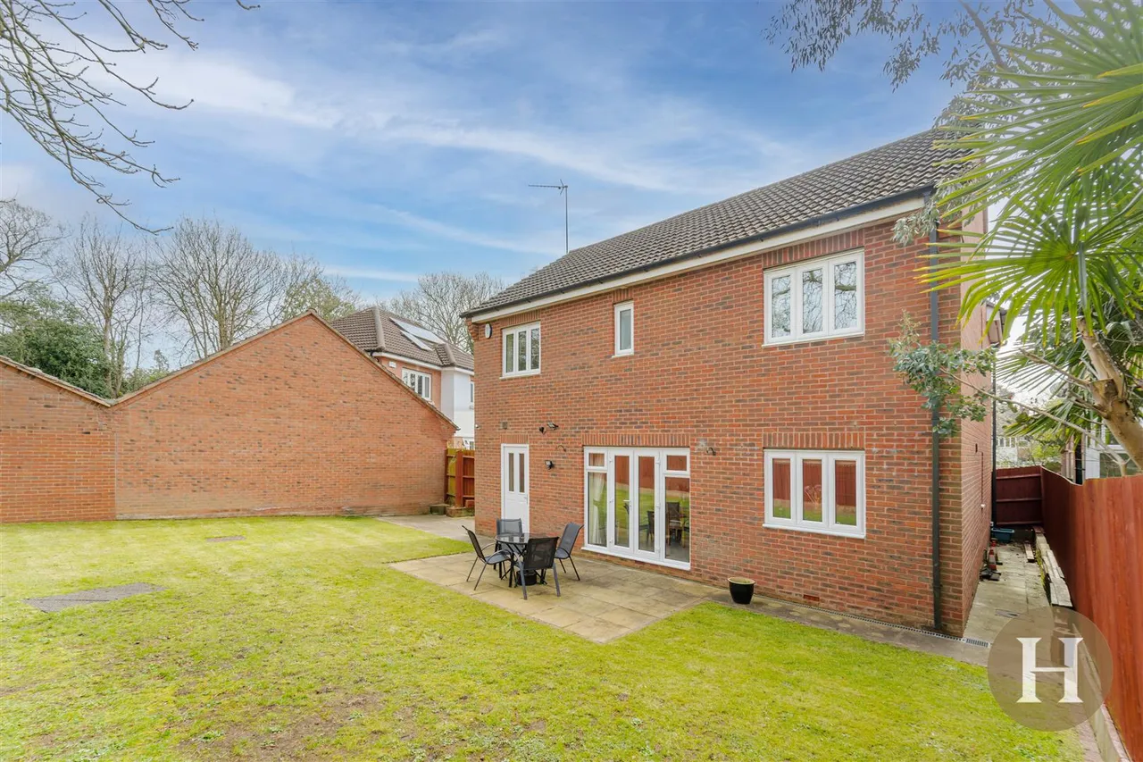 Queens Court, Birmingham, B32, photo 27