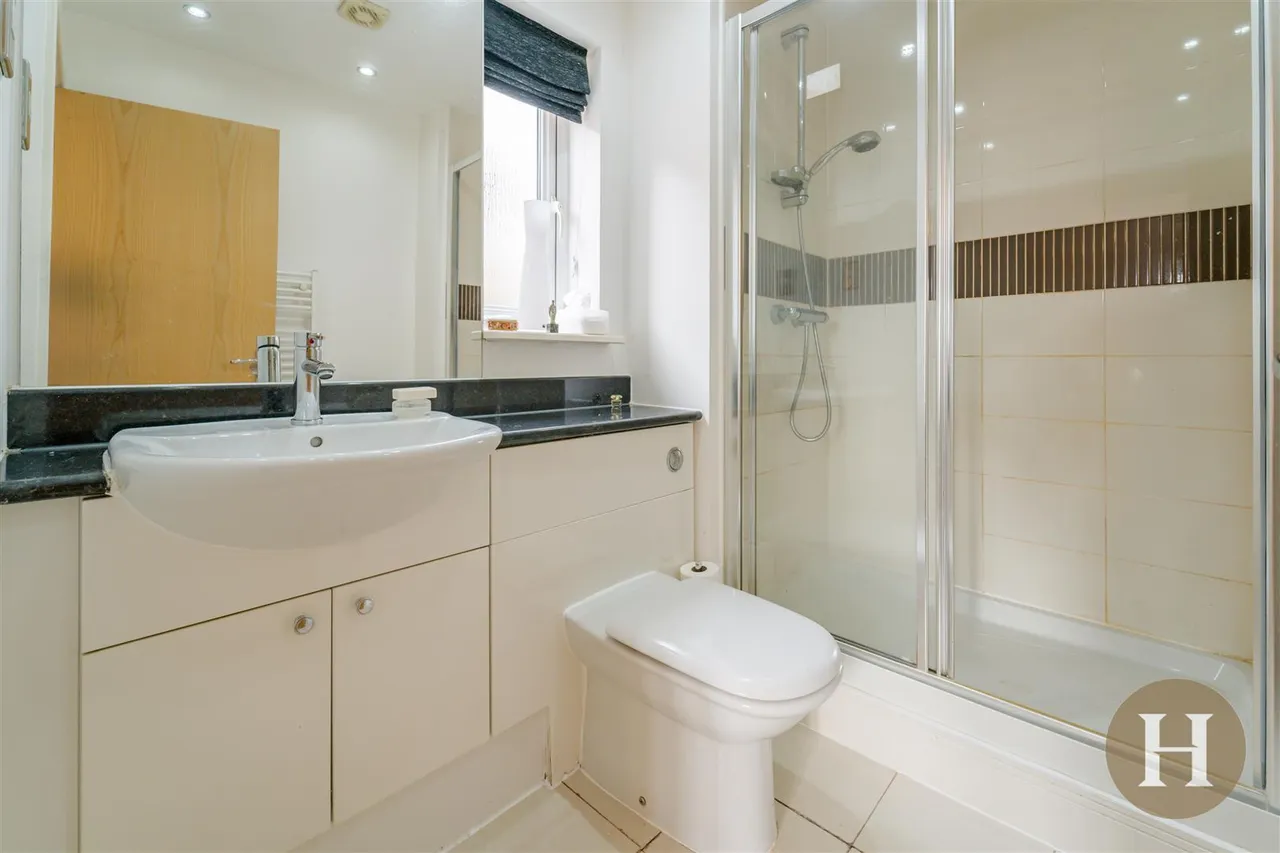 Queens Court, Birmingham, B32, photo 16