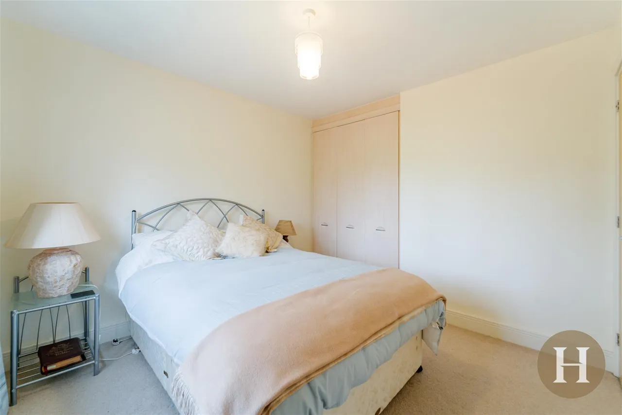 Queens Court, Birmingham, B32, photo 24