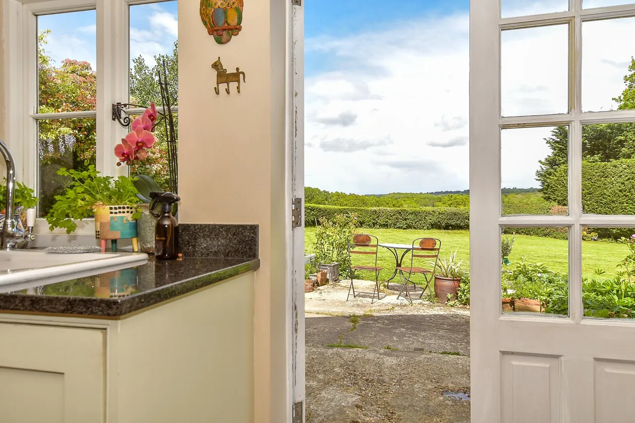 Old Forge Lane, Horney Common, TN22, photo 21