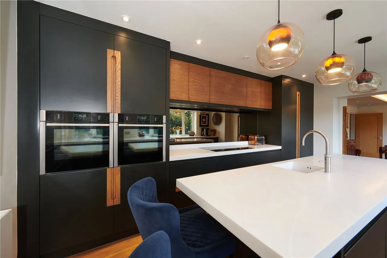 Wainwright Road, Altrincham, WA14, photo 5