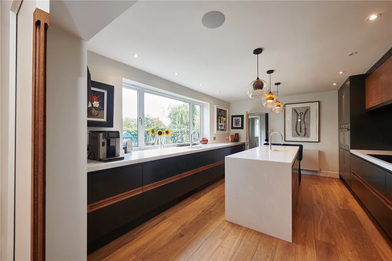 Wainwright Road, Altrincham, WA14, photo 4