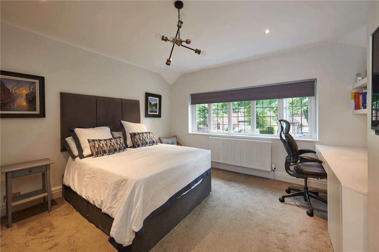 Wainwright Road, Altrincham, WA14, photo 14