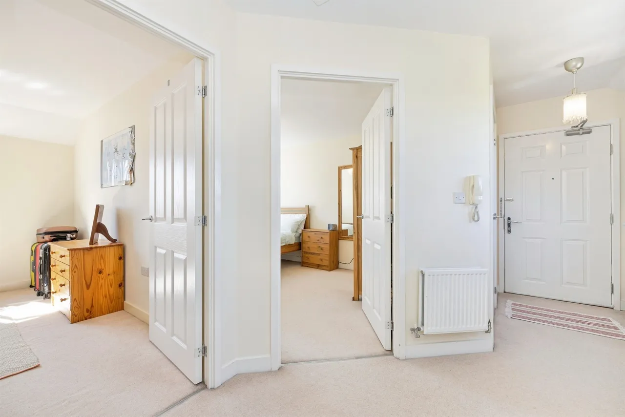 Baxter Road, Watford, photo 3