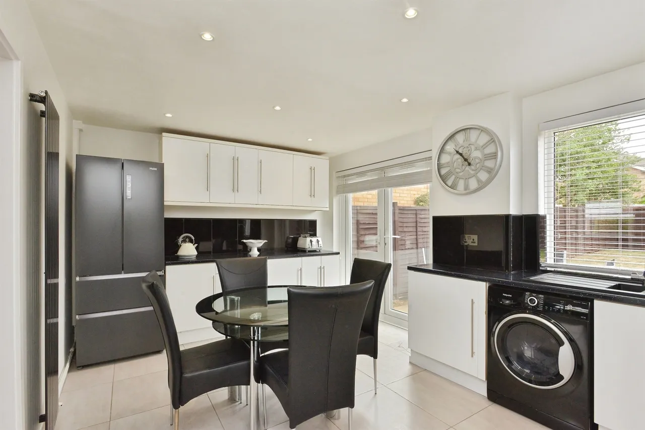 Blackdown, Fullers Slade, MK11, photo 8