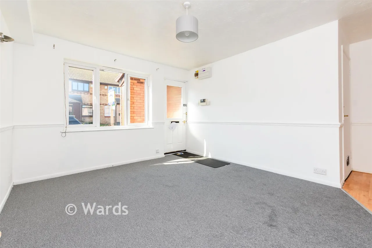 Damigos Road, Gravesend, DA12, photo 6