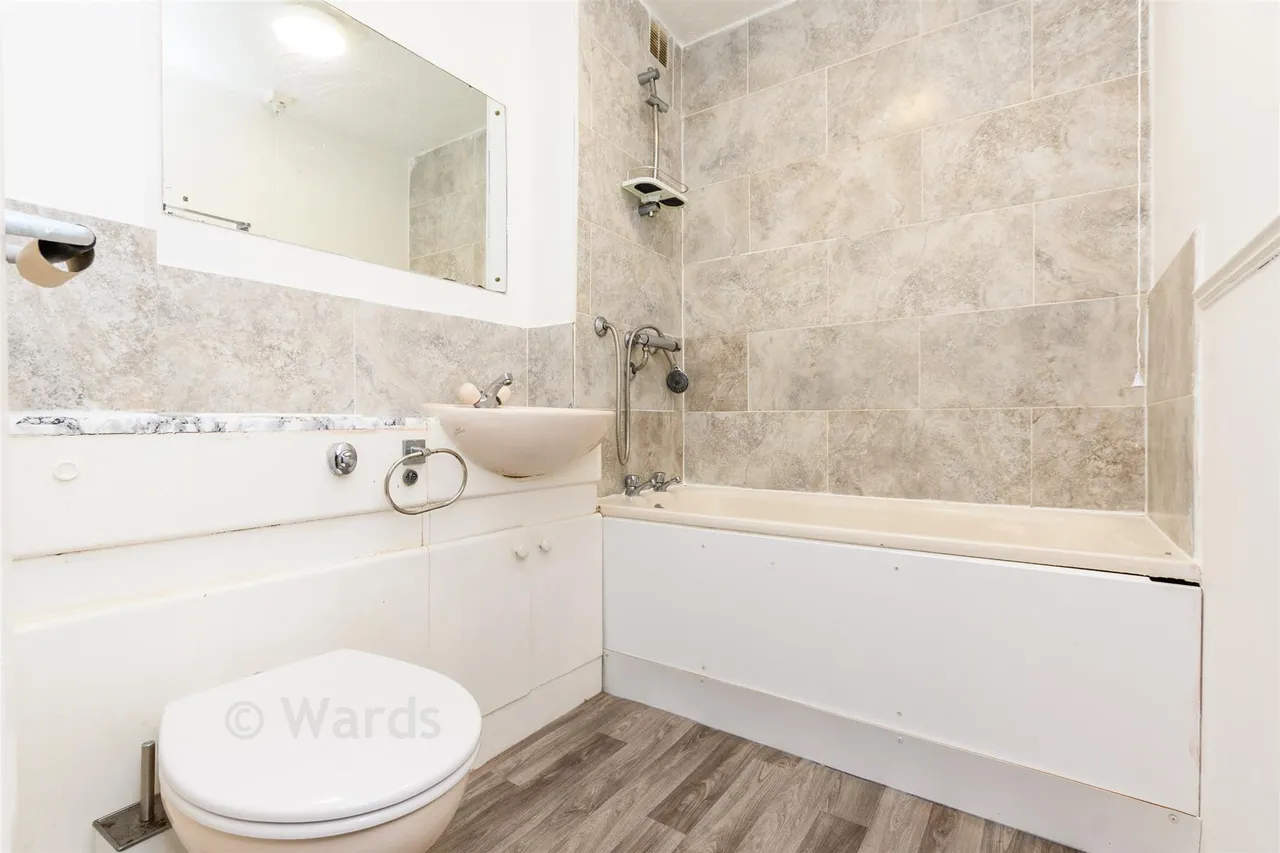 Damigos Road, Gravesend, DA12, photo 12